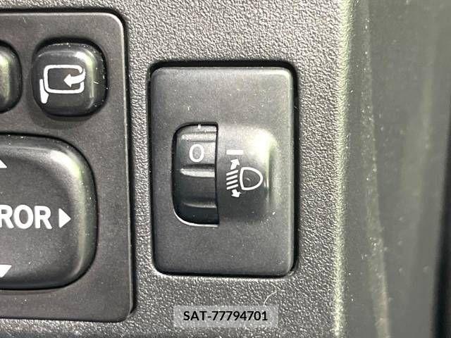 Toyota VITZ 2005-08 313771-7