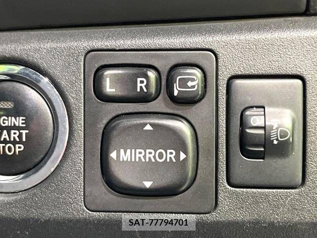 Toyota VITZ 2005-08 313771-6