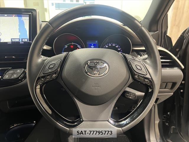 Toyota C-HR 2017-03 322966-10
