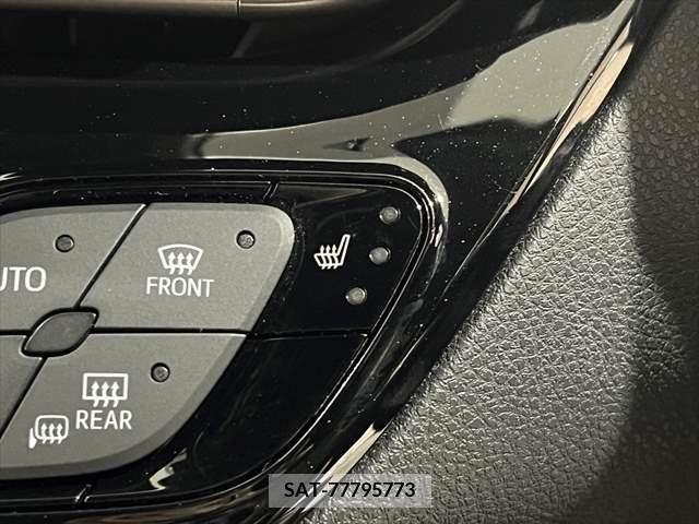 Toyota C-HR 2017-03 322966-4