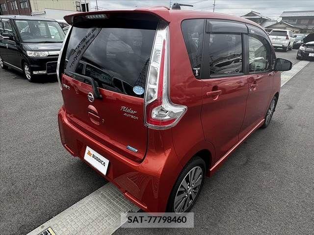 Nissan DAYZ 2016-02 266431-14