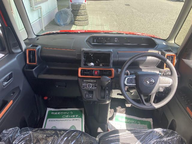 Daihatsu TANTO 2022-10 20479-2