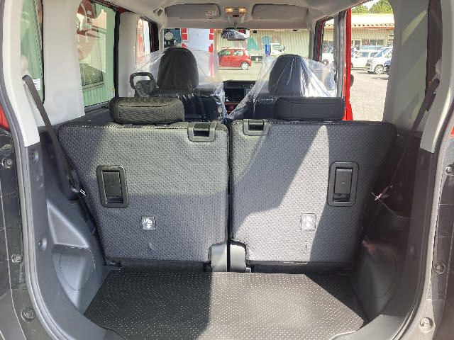Daihatsu TANTO 2022-10 20479-17