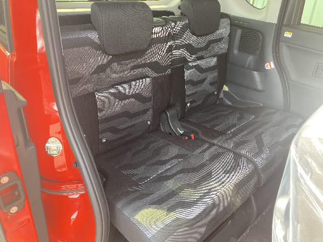 Daihatsu TANTO 2022-10 20479-16