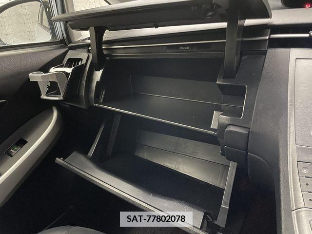 Toyota PRIUS 2015-04 377251-26