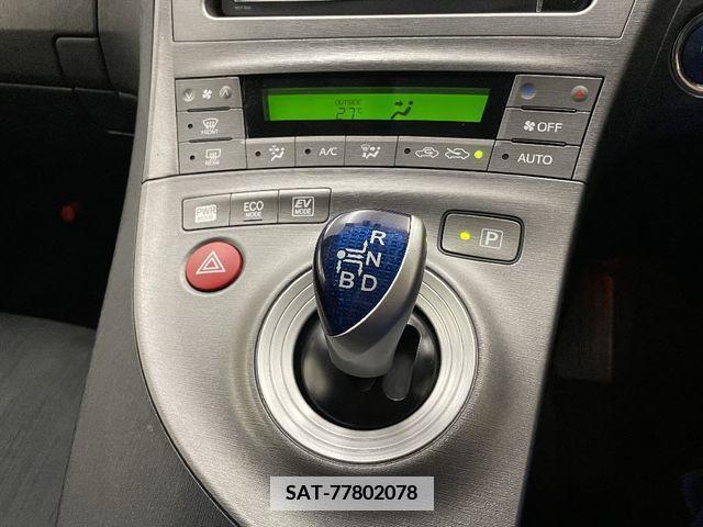 Toyota PRIUS 2015-04 377251-20
