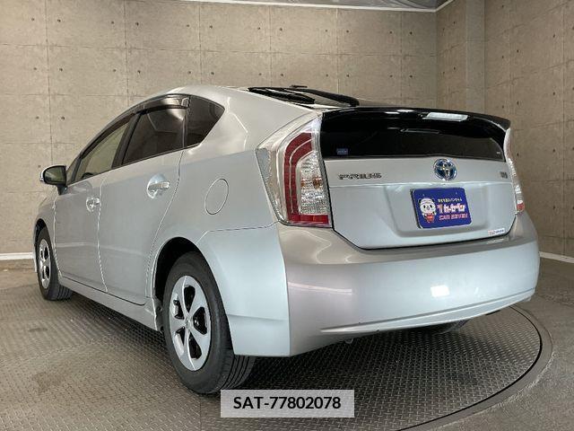 Toyota PRIUS 2015-04 377251-2