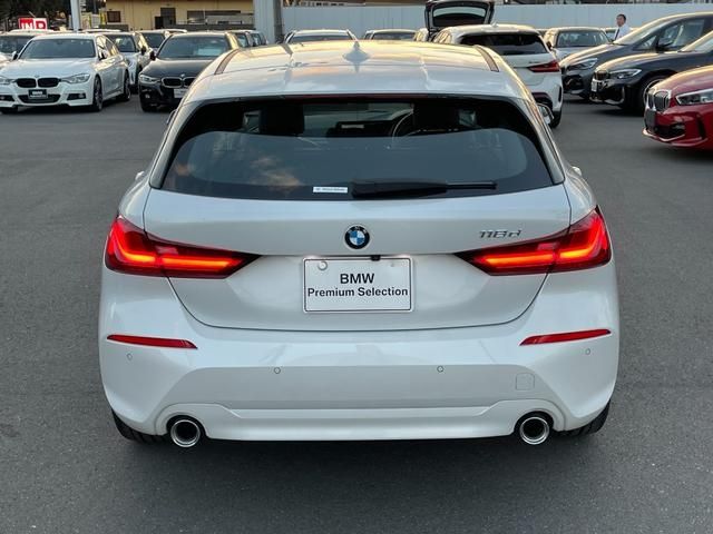 Bmw 1 SERIES 2023-02 15798-9
