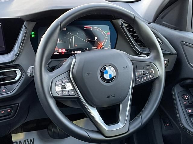 Bmw 1 SERIES 2023-02 15798-19