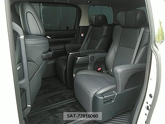 Toyota ALPHARD 2022-11 381884-7