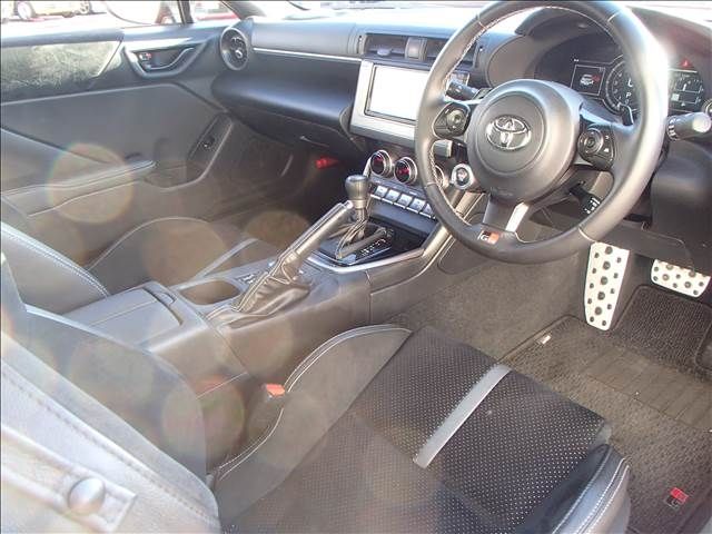 Toyota 86 2022-03 191894-1