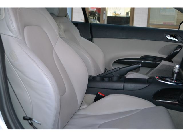 Audi R8 2011-03 18989-24