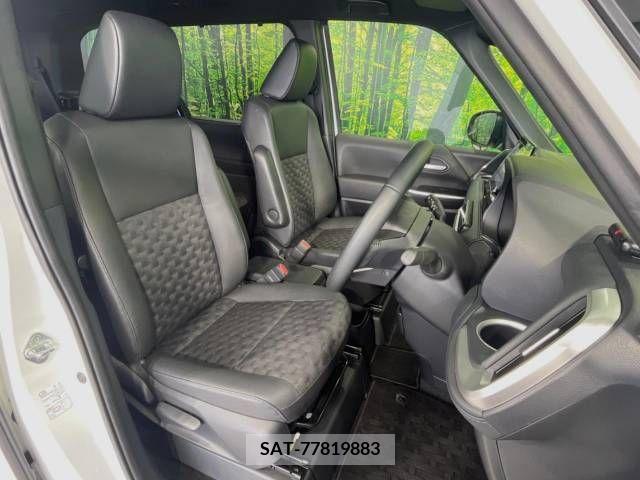 Toyota VOXY 2023-05 370528-8