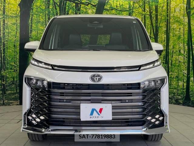 Toyota VOXY 2023-05 370528-15