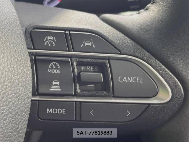 Toyota VOXY 2023-05 370528-5