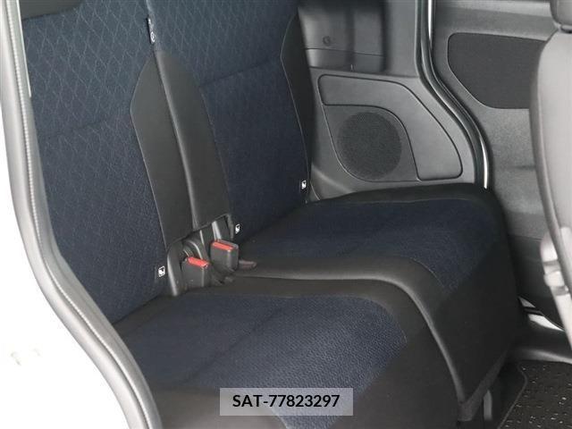 Nissan ROOX 2023-01 276148-13