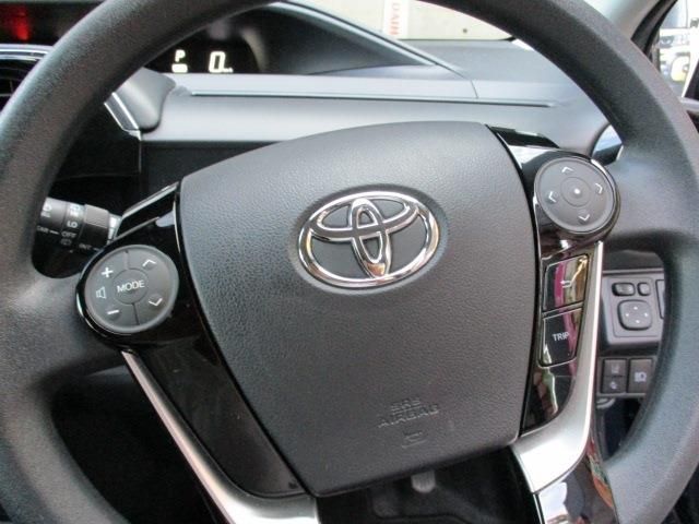 Toyota AQUA 2018-10 13932-8