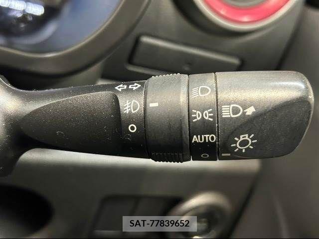 Toyota PASSO 2016-01 221473-9