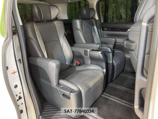 Toyota ALPHARD 2021-08 299630-11