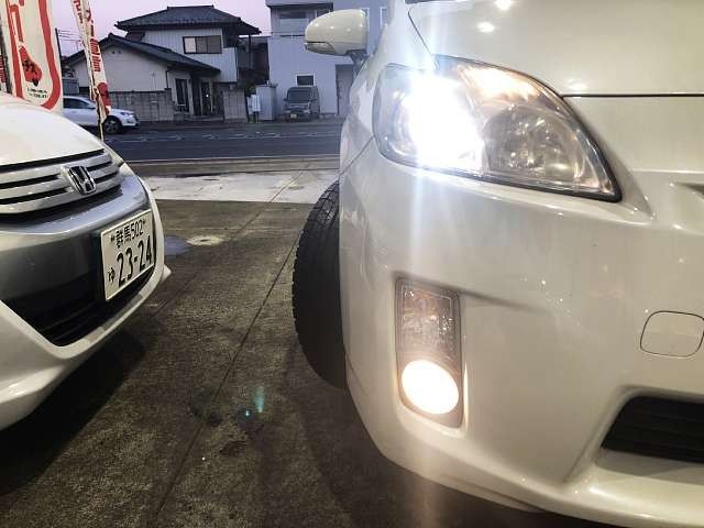 Toyota PRIUS 2011-09 190561-8