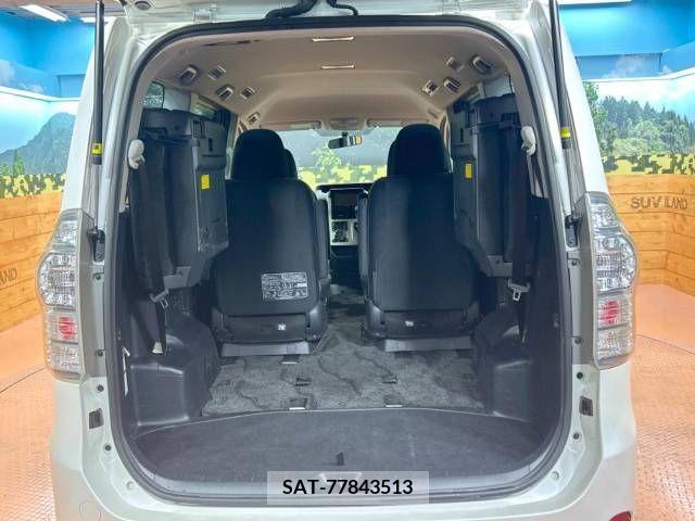 Toyota VOXY 2010-08 336293-10