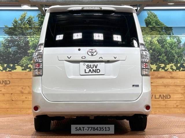 Toyota VOXY 2010-08 336293-15