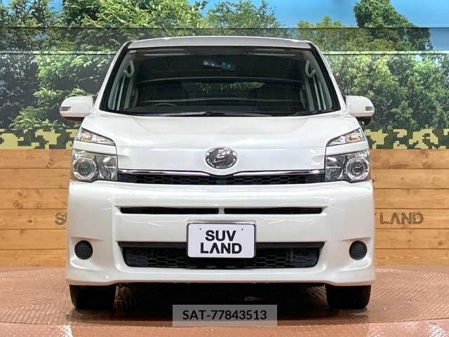 Toyota VOXY 2010-08 336293-14