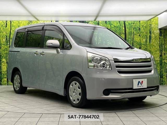 Toyota NOAH 2009-09 250392-16