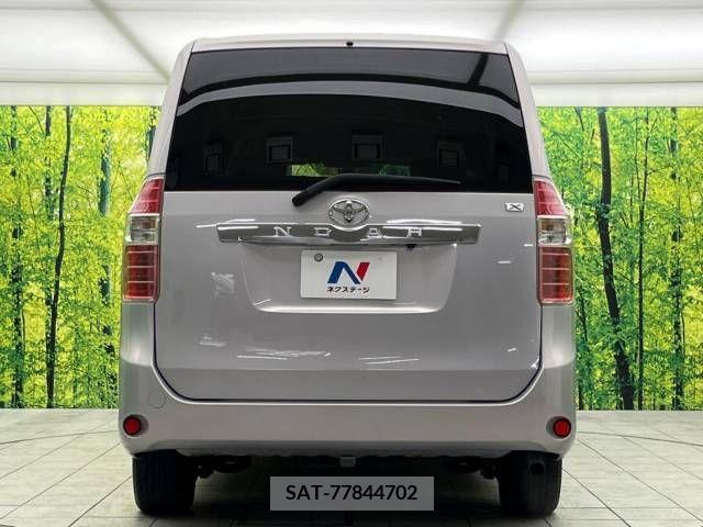 Toyota NOAH 2009-09 250392-15