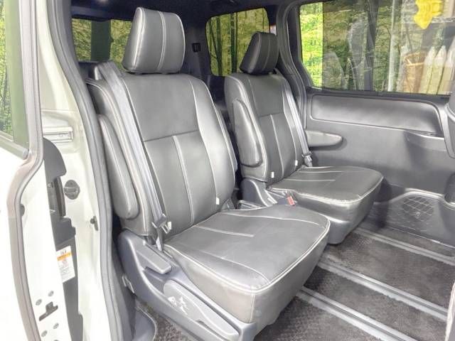 Toyota VOXY 2020-02 23958-9