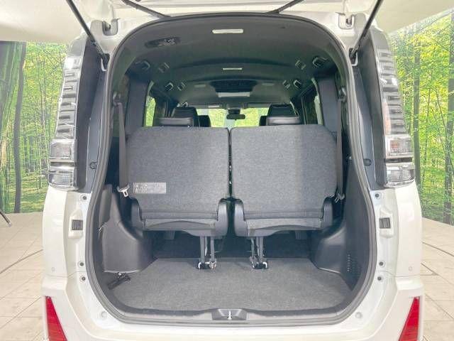 Toyota VOXY 2020-02 23958-11