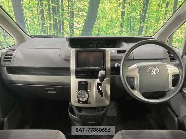 Toyota VOXY 2009-06 370513-1
