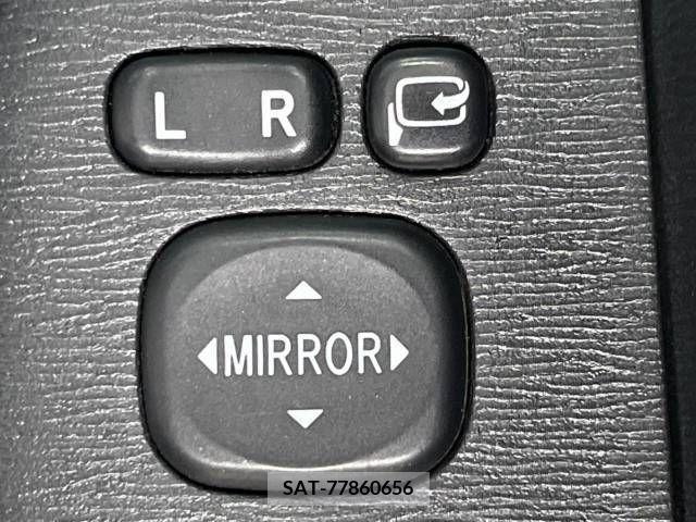 Toyota VOXY 2009-06 370513-7