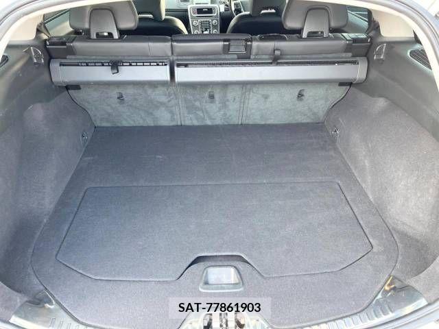 Volvo V60 2015-12 320543-13