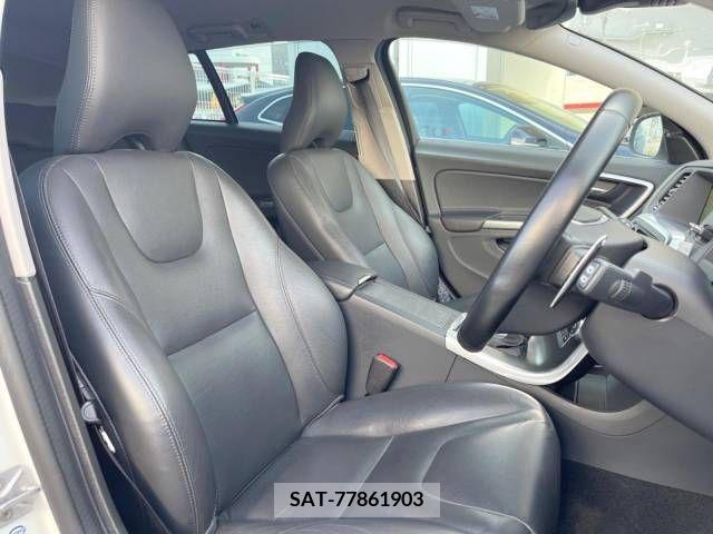 Volvo V60 2015-12 320543-11