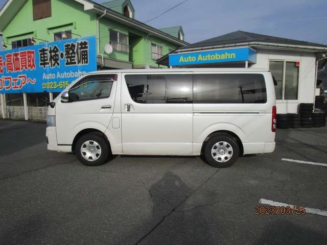 Toyota HIACE VAN 2013-06 8009-7