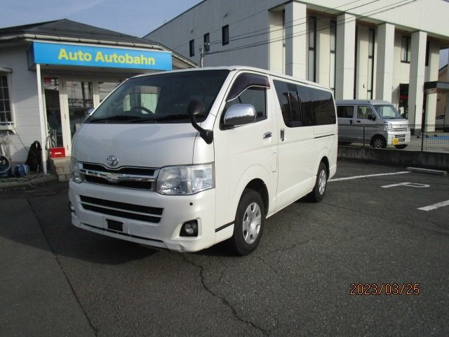 Toyota HIACE VAN 2013-06 8009-0