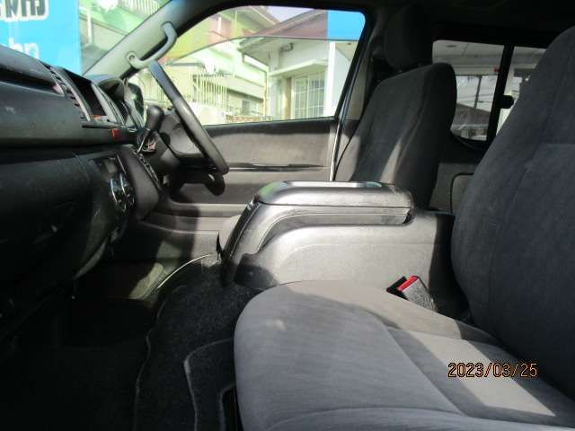 Toyota HIACE VAN 2013-06 8009-12