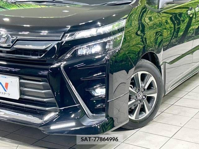 Toyota VOXY 2018-11 370343-13