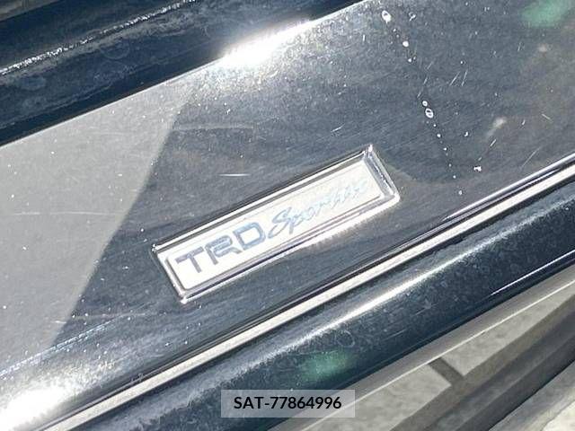 Toyota VOXY 2018-11 370343-2