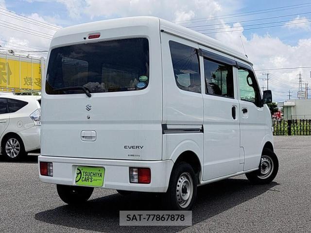 Suzuki EVERY 2018-07 352964-1