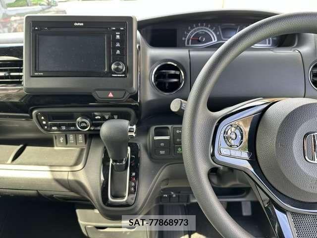 Honda N BOX CUSTOM 2022-01 307372-11