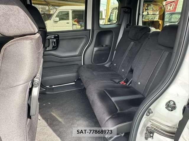 Honda N BOX CUSTOM 2022-01 307372-3