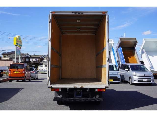 Mitsubishi CANTER 2018-11 13663-17
