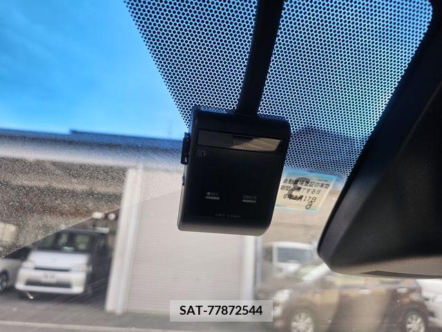 Toyota PORTE 2019-01 242287-10