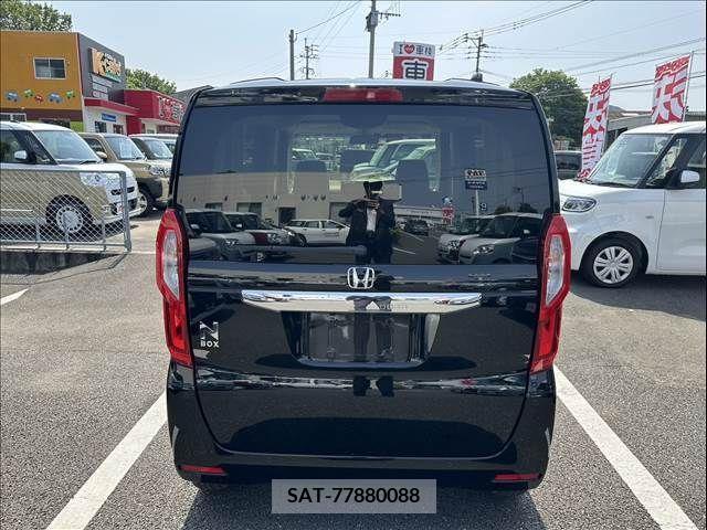 Honda N BOX 2022-03 307383-8