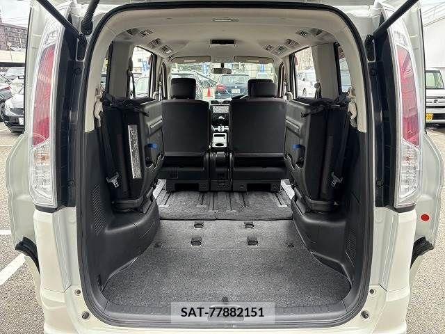 Nissan SERENA 2011-02 284233-8