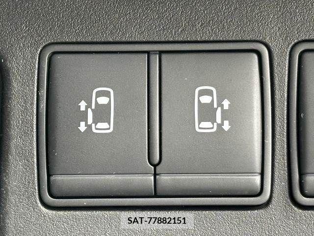 Nissan SERENA 2011-02 284233-7