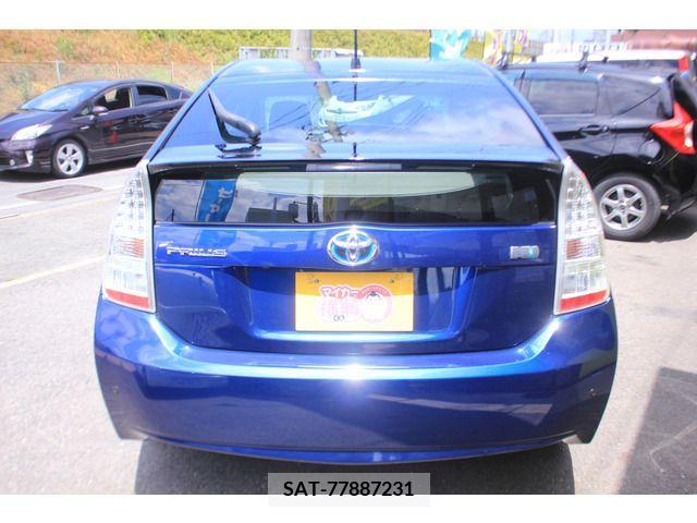 Toyota PRIUS 2010-02 321988-17