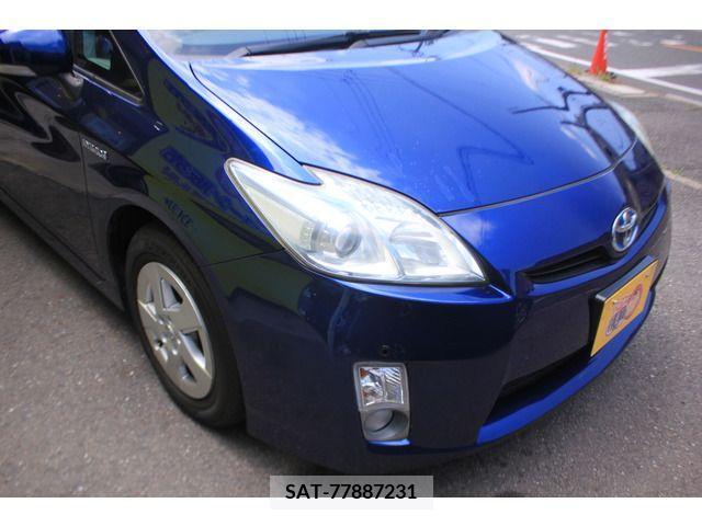 Toyota PRIUS 2010-02 321988-7